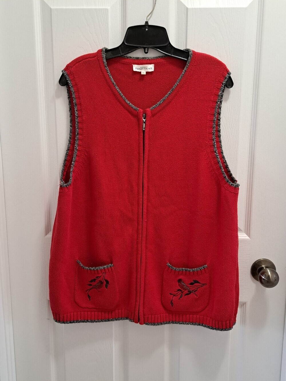 Northern Reflections Red Cardigan Sweater Vest Size XL Embroidered Cottagecore